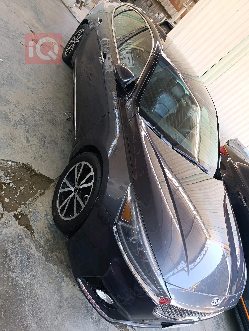 Kia Cadenza